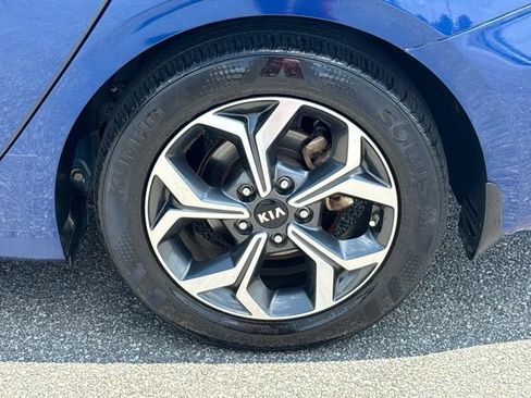 Used 2020 Kia Forte LXS FWD image 19