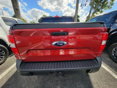 Used 2022 Ford Maverick Lariat w/ Lariat Luxury Package image 5