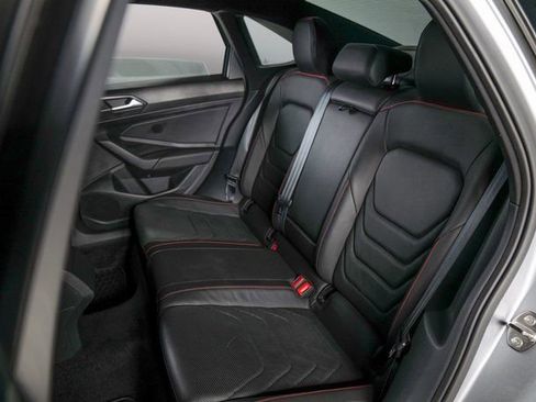 Used 2021 Volkswagen Jetta GLI Autobahn image 11