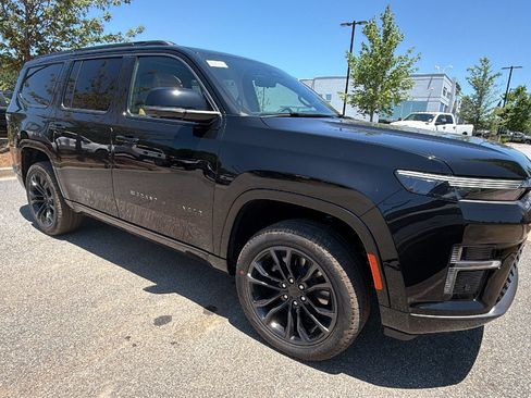New 2026 Jeep Grand Wagoneer Summit AWD/4WD image 5