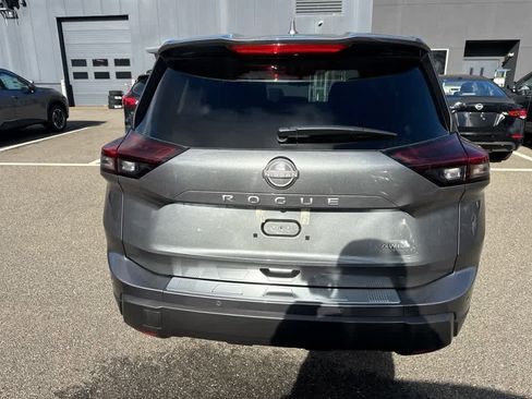 New 2026 Nissan Rogue SV image 4