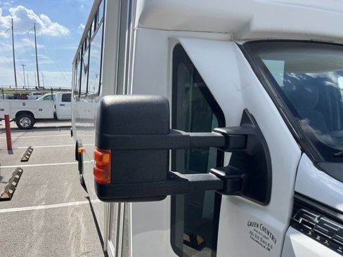 Used 2012 Ford F550 4x4 Regular Cab Super Duty w/ Payload Upgrade Pkg image 20