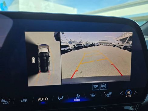 Used 2024 Chevrolet Blazer EV LT AWD/4WD image 7