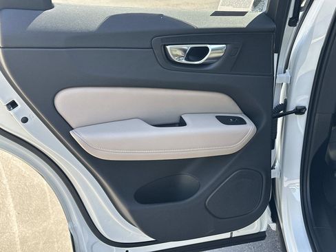 Certified 2026 Volvo XC60 B5 Plus w/ Protection Package Premier image 20