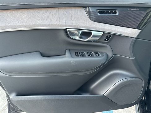 New 2026 Volvo XC90 T8 Ultra image 9