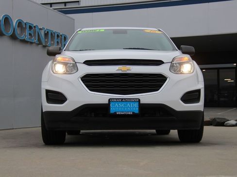 Used 2016 Chevrolet Equinox LS image 3