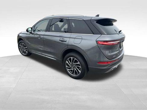 Used 2021 Lincoln Corsair AWD w/ Equipment Group 101A image 4