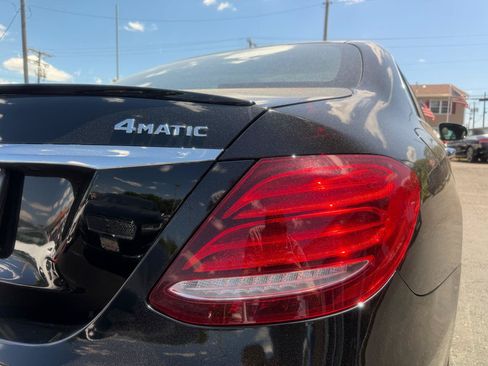 Used 2018 Mercedes-Benz E 300 4MATIC image 29
