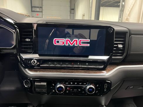 New 2026 GMC Sierra 1500 Elevation w/ Elevation Premium Package image 12