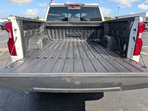 Used 2024 Chevrolet Silverado 1500 High Country RWD image 14