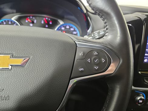Used 2022 Chevrolet Traverse LT AWD/4WD image 17