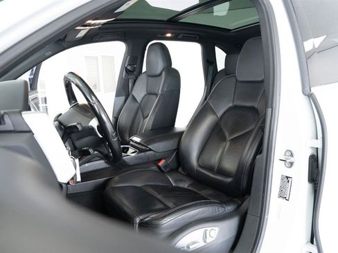 Used 2014 Porsche Cayenne S AWD/4WD image 13
