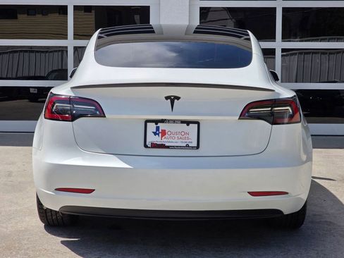 Used 2023 Tesla Model 3 Standard Range image 6