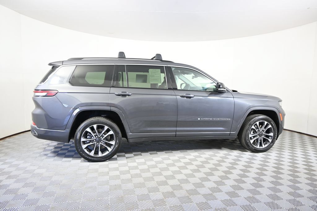 Used 2021 Jeep Grand Cherokee L Overland w/ Luxury Tech Group IV AWD/4WD image 7