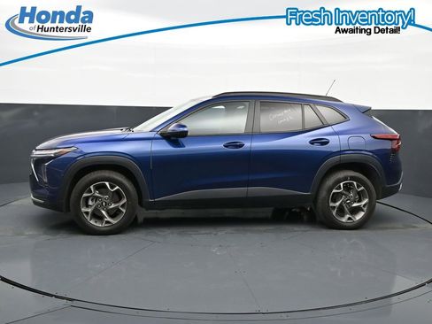 Used 2024 Chevrolet Trax LT w/ Driver Confidence Package FWD image 6
