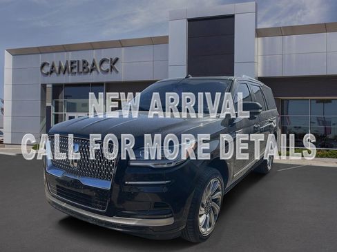 Used 2022 Lincoln Navigator Reserve RWD image 1