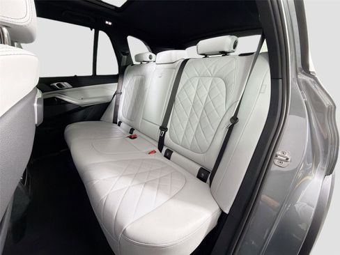New 2026 BMW X5 xDrive40i w/ Climate Comfort Package AWD/4WD image 25