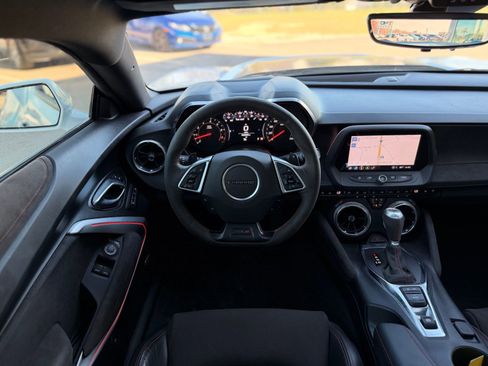 Used 2022 Chevrolet Camaro ZL1 image 43