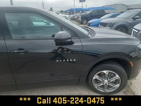 Used 2023 Chevrolet Blazer LT image 24