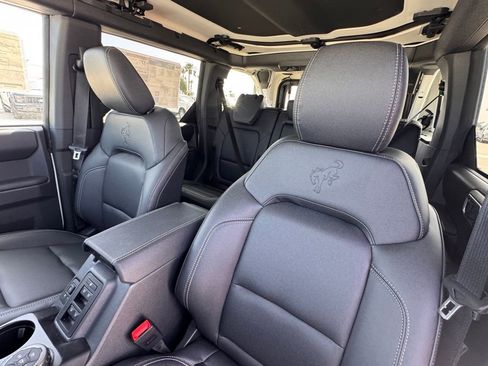 New 2026 Ford Bronco Badlands AWD/4WD image 17