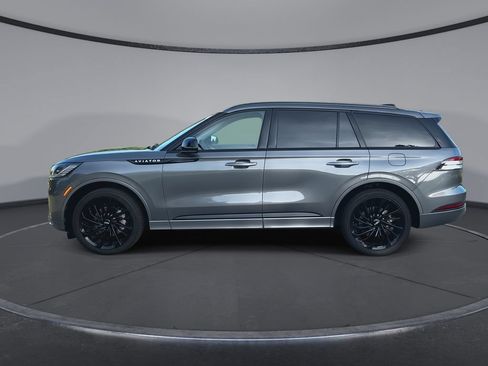 Used 2025 Lincoln Aviator Reserve w/ Equipment Group 201A AWD/4WD image 5
