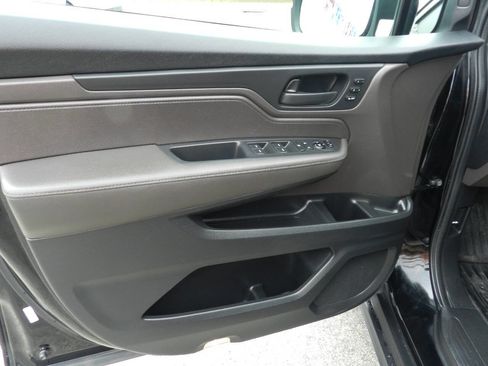 Used 2018 Honda Odyssey EX-L image 19