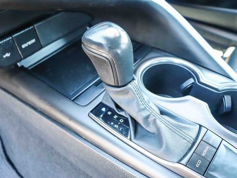 Certified 2023 Toyota Camry SE w/ Convenience Package FWD image 24