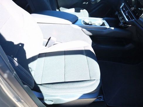 New 2026 Chevrolet Equinox EV LT image 13