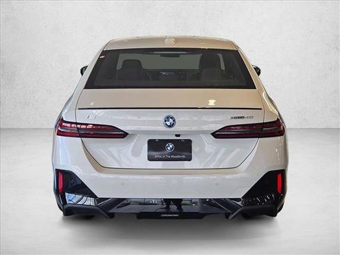 Used 2026 BMW i5 M60 RWD image 6