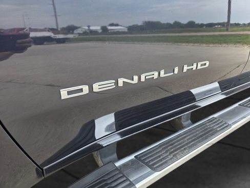 Used 2024 GMC Sierra 3500 Denali w/ Denali Reserve Package image 25