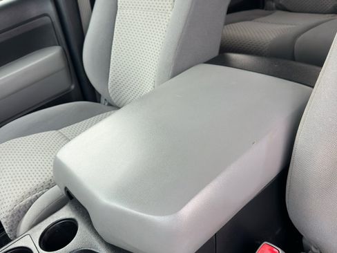 Used 2012 Toyota Tundra 4x4 CrewMax image 25