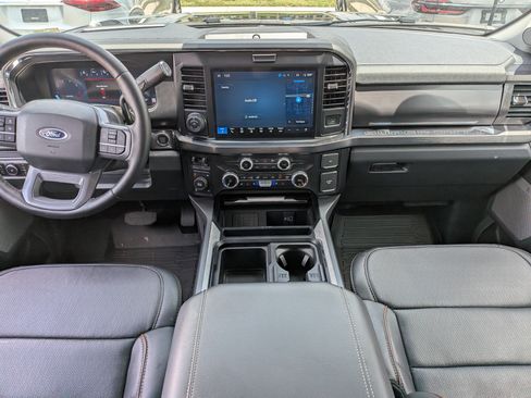 Used 2025 Ford F350 Lariat w/ Lariat Ultimate Package AWD/4WD image 16