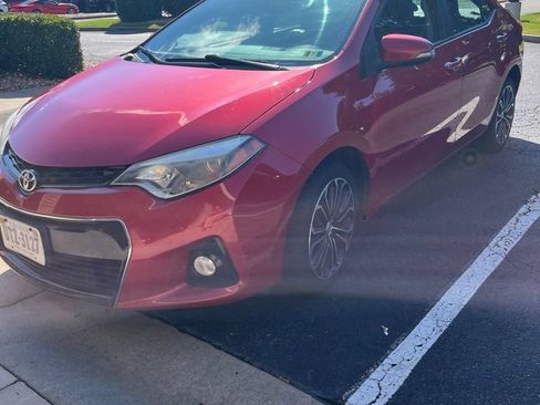 Used 2015 Toyota Corolla S FWD image 3