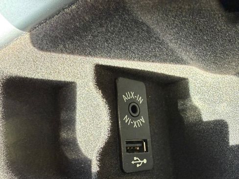 Used 2016 BMW i8 image 30