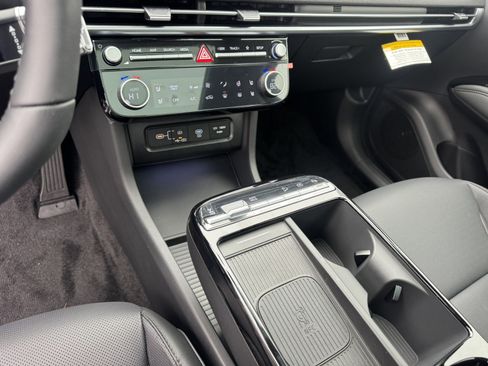 New 2026 Hyundai Tucson Limited image 21