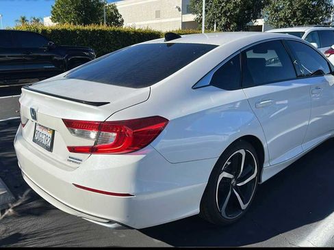 Used 2022 Honda Accord Sport image 2