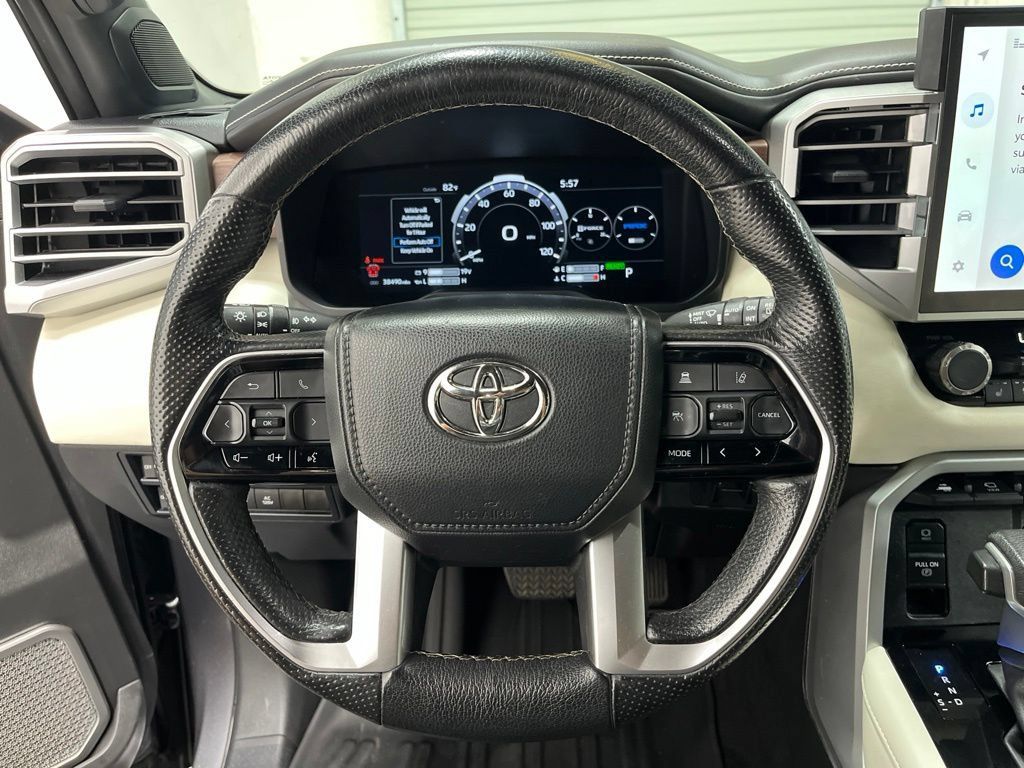 Used 2024 Toyota Sequoia Capstone AWD/4WD image 17