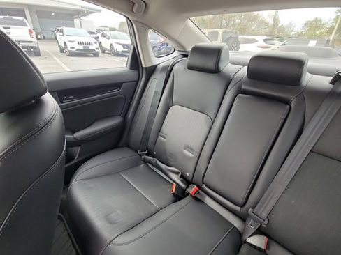Used 2024 Honda Civic Touring image 4