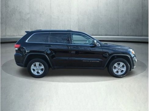 Used 2017 Jeep Grand Cherokee Laredo w/ Quick Order Package 23E image 6