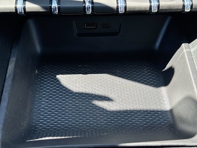 Used 2026 GMC Terrain Elevation w/ Elevation Premium Package FWD image 36