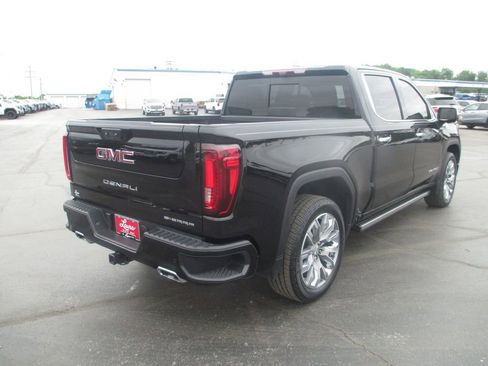 Used 2023 GMC Sierra 1500 Denali w/ Denali Reserve Package AWD/4WD image 6