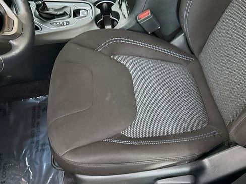 Used 2019 Jeep Cherokee Latitude w/ Popular Appearance Group image 18