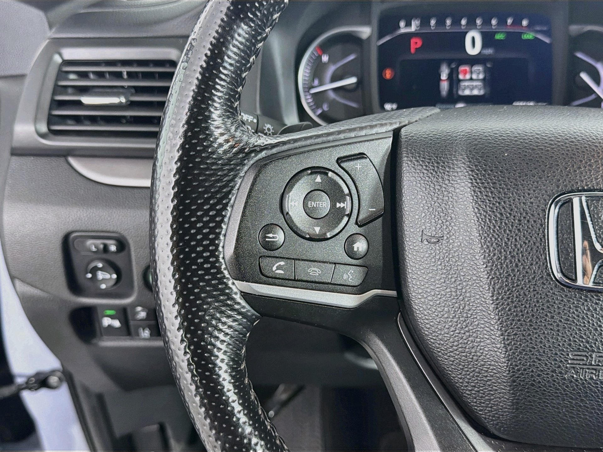 Used 2025 Honda Passport EX-L image 36