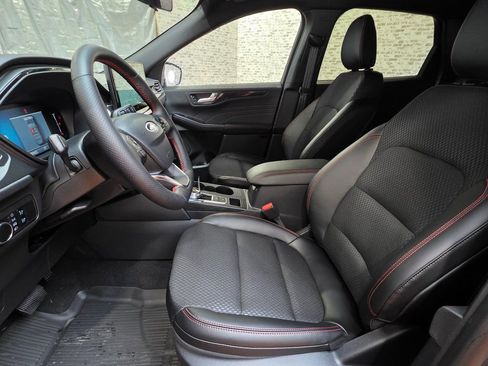 New 2026 Ford Escape ST-Line w/ Tech Pack #1 FWD image 26