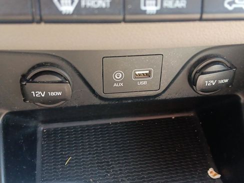 Used 2019 Hyundai Tucson SE image 17