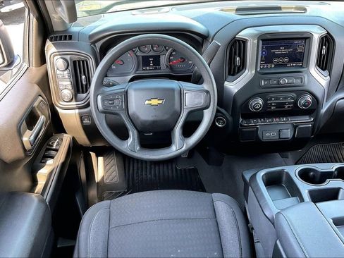 Used 2024 Chevrolet Silverado 1500 Custom w/ Turbomax Blackout Package image 4