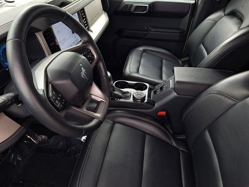 Used 2025 Ford Bronco Outer Banks AWD/4WD image 10