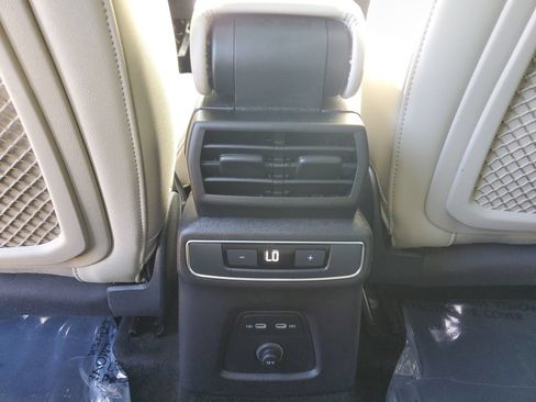 Used 2025 Audi Q4 e-tron Premium w/ Convenience Package RWD image 12