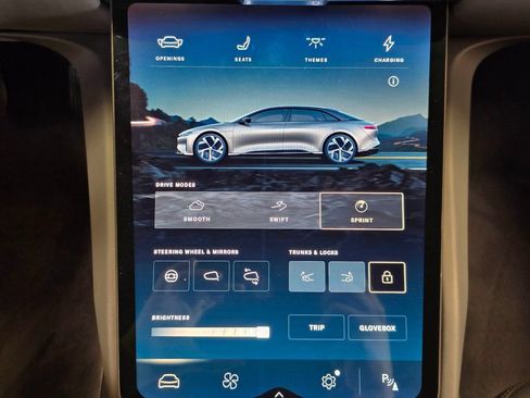 Used 2024 Lucid Air Touring AWD/4WD image 31