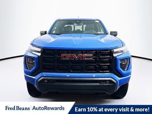 New 2025 GMC Canyon Elevation w/ Convenience Package image 2